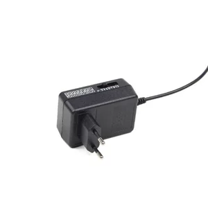 Зарядка Gembird EG-MC-008 Universal AC-DC 12W